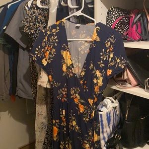 Old navy floral wrap dress